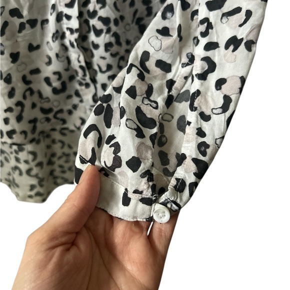 Cloth & Stone Anthropologie Animal Print Mob Wife Button Down Shirt Womens Small - Picture 4 of 7